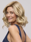 Lacy Lite | HF Syntet Lace Front Peruk (Handknuten)